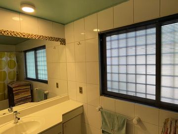 SE VENDE LINDA CASA EN CONDOMINIO 187 M2 DORMITORIOS 5 PISCINA UF 16.700