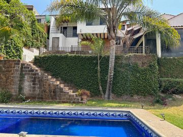 VENTA DE CASA EN 2 NIVELES RANCHO TETELA CUERNAVACA MORELOS