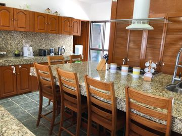 VENTA DE CASA EN 2 NIVELES RANCHO TETELA CUERNAVACA MORELOS