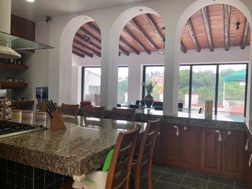 VENTA DE CASA EN 2 NIVELES RANCHO TETELA CUERNAVACA MORELOS