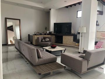 VENTA DE CASA EN 2 NIVELES RANCHO TETELA CUERNAVACA MORELOS