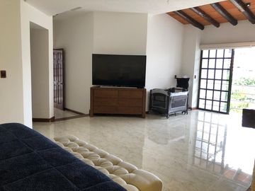 VENTA DE CASA EN 2 NIVELES RANCHO TETELA CUERNAVACA MORELOS