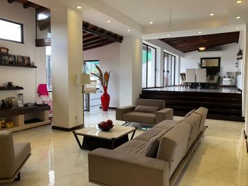 VENTA DE CASA EN 2 NIVELES RANCHO TETELA CUERNAVACA MORELOS