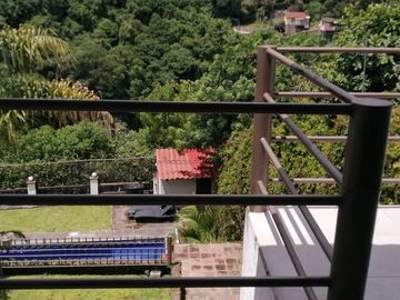 VENTA DE CASA EN 2 NIVELES RANCHO TETELA CUERNAVACA MORELOS