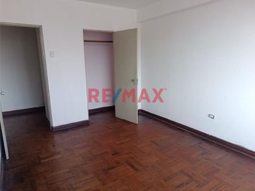 Alquiler De Dpto. 7Mo Piso