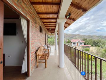 Casa con terreno en venta en Malacatos