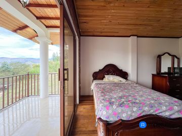 Casa con terreno en venta en Malacatos