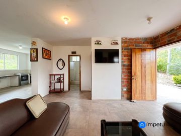 Casa con terreno en venta en Malacatos