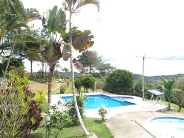 CASA CAMPESTRE 1 NIVEL PARCELACION LA PRIMAVERA-CUMBRE