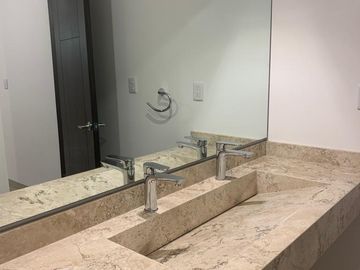 LUJOSA CASA 3 RECAMARAS CON DISEÑO MODERNO Y ACABADOS DE CALIDAD UBICADA EN MAYORAZGO