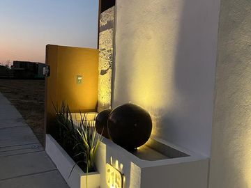 LUJOSA CASA 3 RECAMARAS CON DISEÑO MODERNO Y ACABADOS DE CALIDAD UBICADA EN MAYORAZGO