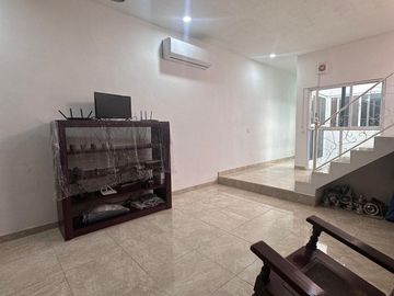 Casa en venta en Col. Benito Juárez en Mazatlán, Sinaloa