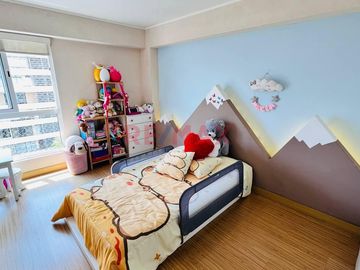 Alquiler En Sn Isidro Flat De 118.79 M2 Vista Exterior Con Balcon Y Cochera
