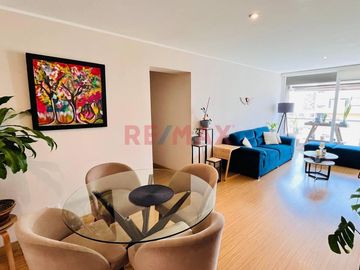 Alquiler En Sn Isidro Flat De 118.79 M2 Vista Exterior Con Balcon Y Cochera