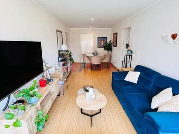 Alquiler En Sn Isidro Flat De 118.79 M2 Vista Exterior Con Balcon Y Cochera