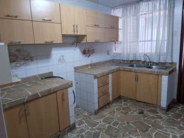 OCASIÓN!! VENTA APARTAMENTO 3ER PISO  FRENTE A PLAZA NORTE CRUCE DE AV. SAN GERMAN Y TOMAS VALLE.