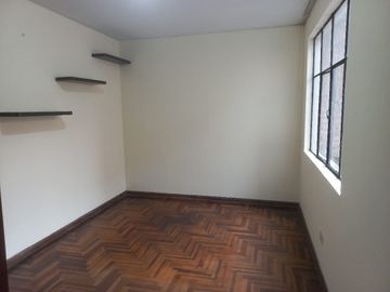 OCASIÓN!! VENTA APARTAMENTO 3ER PISO  FRENTE A PLAZA NORTE CRUCE DE AV. SAN GERMAN Y TOMAS VALLE.