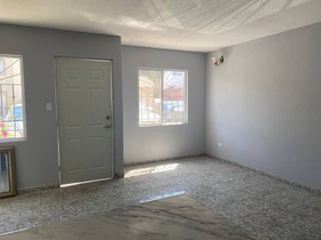 CASA EN VENTA UBICADA EN EL VALLE