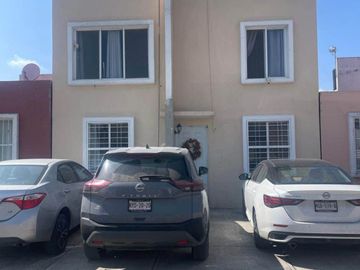 BONITA CASA EN VENTA, FRACC EL SAUCO, TENANGO DEL VALLE