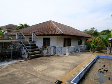 92164 - ขายที่ดิน 16 ไร่ พร้อมสิ่งปลูกสร้างเป็นอาคารโรงเรียนชั้นเดียว อ.หนองเสือ คลอง 11 ปทุมธานี