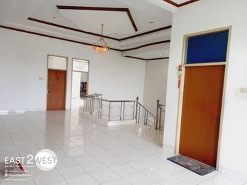 Dijual Rumah Komplek Lembah Permai Hanjuang Cibabat Kota Cimahi Murah Bagus Luas Nyaman Siap Huni
