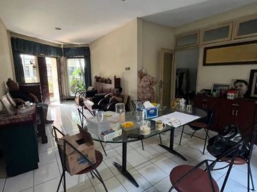 Dijual Rumah Murah Bangunan Lama Terawat di Turangga Buahbatu Bandung Kota