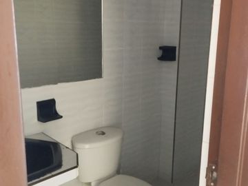 Se Vende apartamento en el Barrio El Limonar, Sur de Cali.