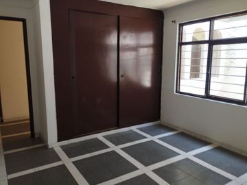Se Vende apartamento en el Barrio El Limonar, Sur de Cali.