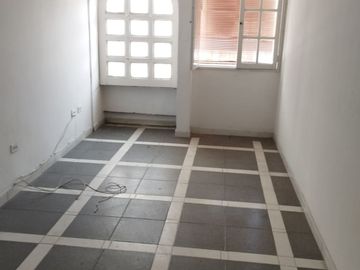 Se Vende apartamento en el Barrio El Limonar, Sur de Cali.