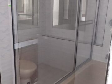 Se Vende apartamento en el Barrio El Limonar, Sur de Cali.