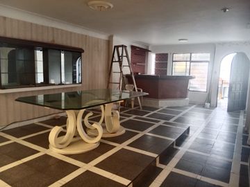 Se Vende apartamento en el Barrio El Limonar, Sur de Cali.