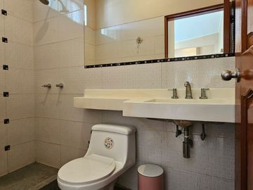 VENDO CASA DE CAMPO EN ZONA EXCLUSIVA DE CHACLACAYO