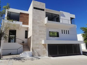 Casa en Venta, Cañada del Refugio Sur. León, Gto.