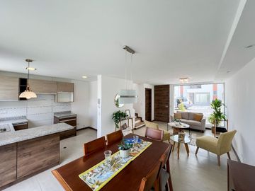 Magníficas casas en Calderón