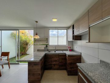 Magníficas casas en Calderón