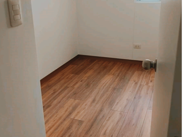 VENDO DEPARTAMENTO DE ESTRENO EN LINCE