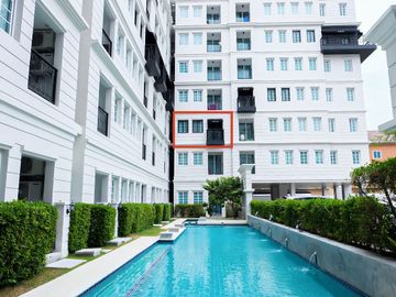 87792 - ขายคอนโดศรีราชา แชมเบอรี่ เพียง 3 นาที ถึง ม.เกษตรฯ ศรีราชา(วิวสระว่ายน้ำ) ตกแต่งพร้อมอยู่ พร้อมเครื่องใช้ไฟฟ้าครบ