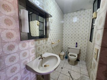 Vendo Amplio Duplex Mas Terraza en Cerca a La Plaza de La Bandera