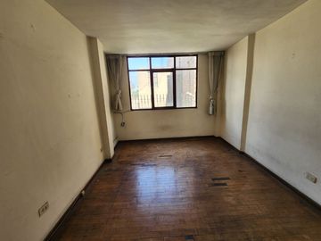 Vendo Amplio Duplex Mas Terraza en Cerca a La Plaza de La Bandera
