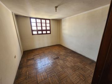 Vendo Amplio Duplex Mas Terraza en Cerca a La Plaza de La Bandera
