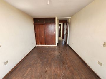 Vendo Amplio Duplex Mas Terraza en Cerca a La Plaza de La Bandera