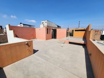 Vendo Amplio Duplex Mas Terraza en Cerca a La Plaza de La Bandera