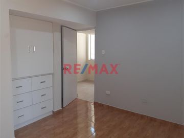 Adquiera Un Bello Dúplex En El Corazón Del Rímac!!