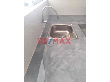 Adquiera Un Bello Dúplex En El Corazón Del Rímac!!