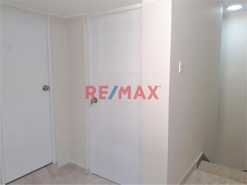 Adquiera Un Bello Dúplex En El Corazón Del Rímac!!