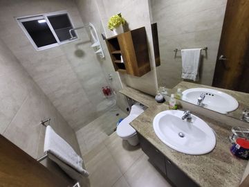 Venta departamento Samborondon km 4. cerca de plaza Batan , Mocoli Golf