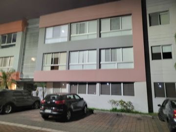 Venta departamento Samborondon km 4. cerca de plaza Batan , Mocoli Golf