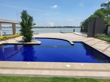 Venta departamento Samborondon km 4. cerca de plaza Batan , Mocoli Golf