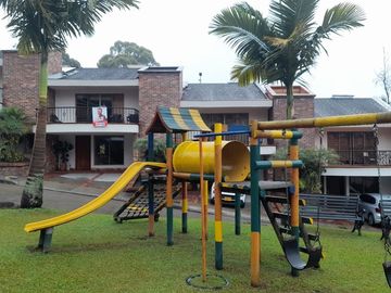 VENTA DE CASA DE 265 m2 EN EL SECTOR DE PALERMO-SANCANCIO, MANIZALES CALDAS