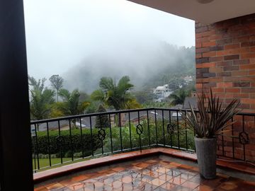 VENTA DE CASA DE 265 m2 EN EL SECTOR DE PALERMO-SANCANCIO, MANIZALES CALDAS